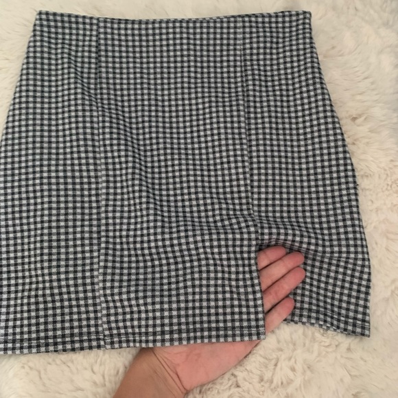 F21 Miniskirt (S) - Picture 3 of 8